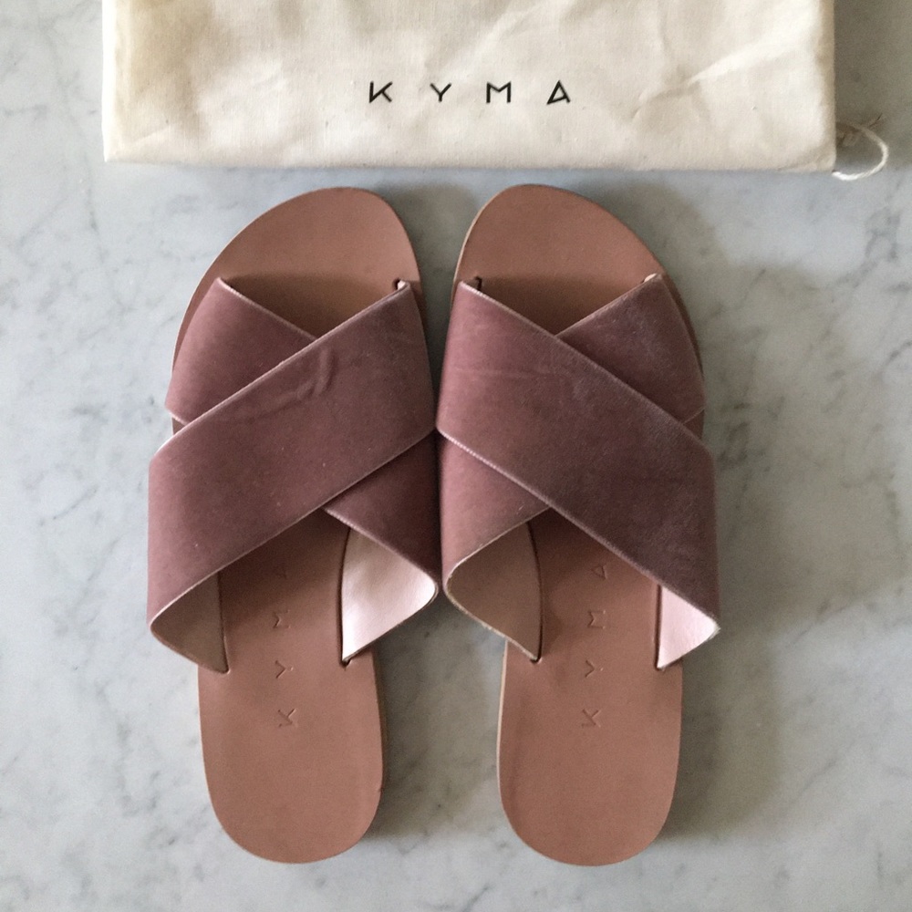 K Y M A  sandals